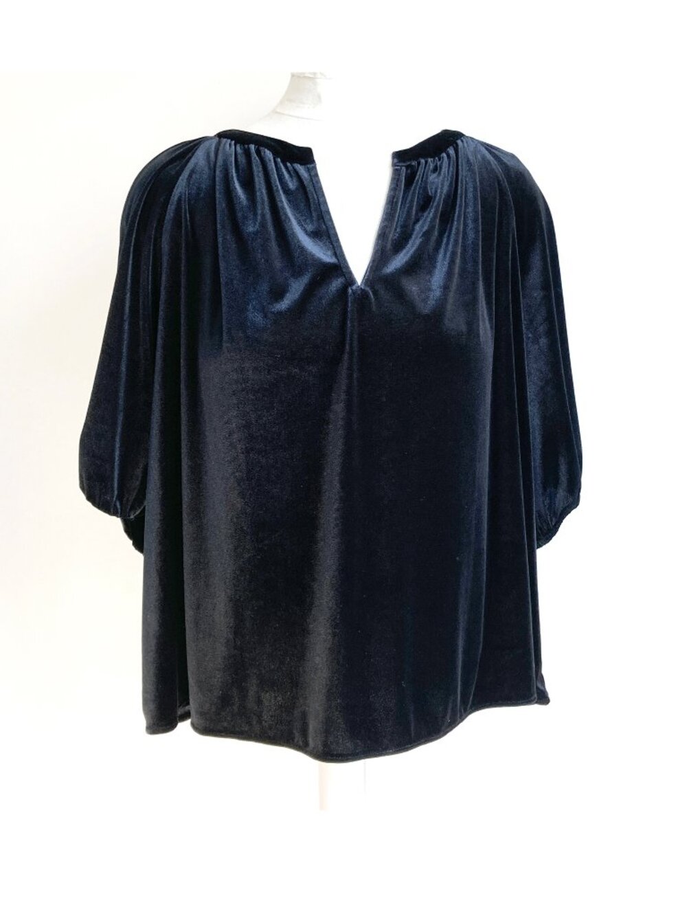 Gap Velvet V-Neck ZEN Top NWOT